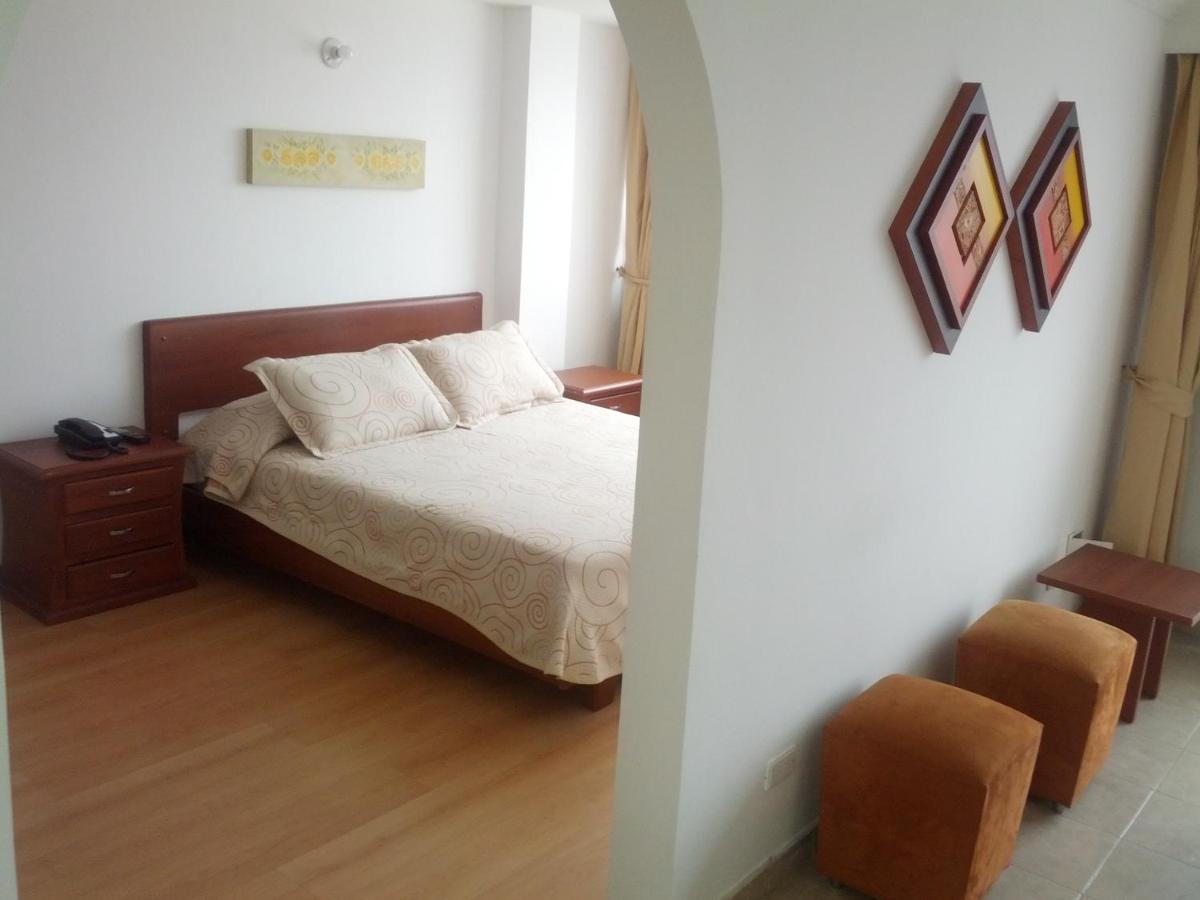 Hotel Alicante Bogotá Quarto foto